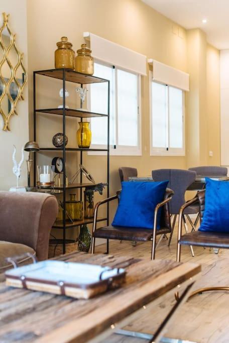 Selecta Patricio Saenz Appartement Sevilla Buitenkant foto