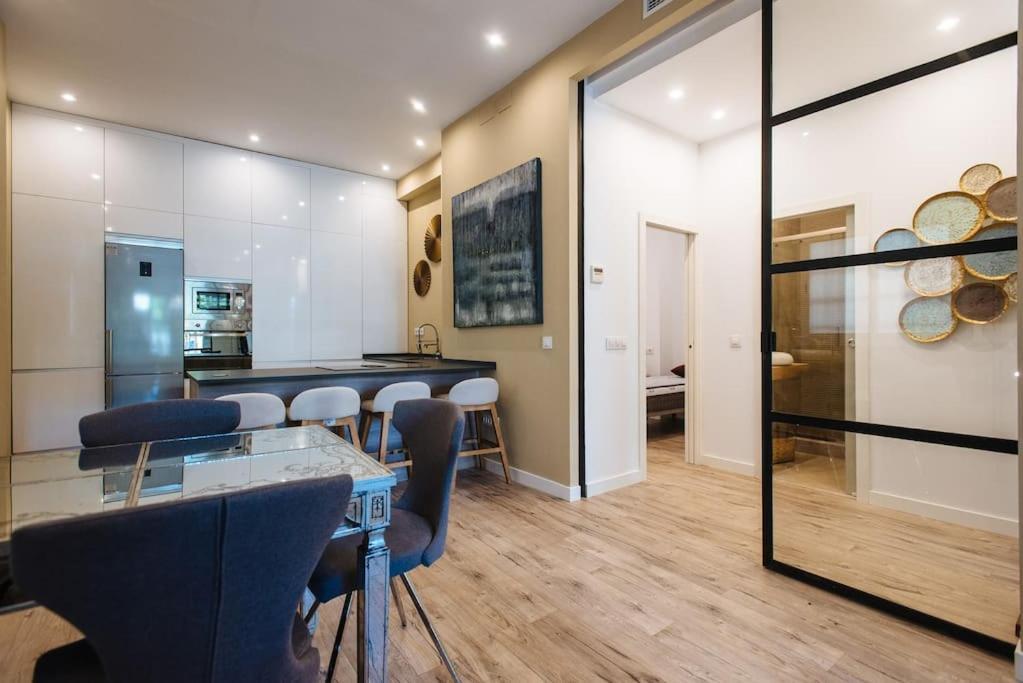 Selecta Patricio Saenz Appartement Sevilla Buitenkant foto